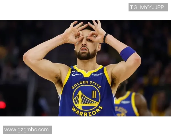 克莱汤普森:勇士队的三分射手与篮球场上的传奇故事