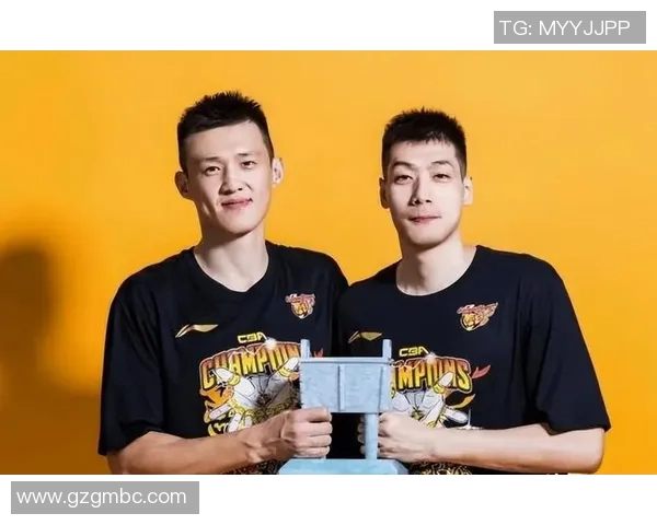 任骏飞领衔广东男篮奋战新赛季展现实力与团队精神的决心与信念