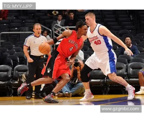 猛龙队在总决赛中的精彩表现回顾与精彩瞬间录像分享