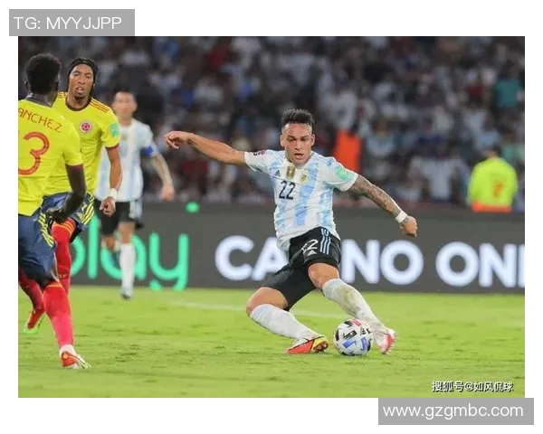 马丁内斯的传奇之路：从草根球员到世界足球巨星的蜕变与奋斗